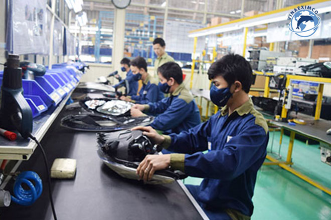 Xuất khẩu lao động tại Đài Loan - Điện tử đóng gói